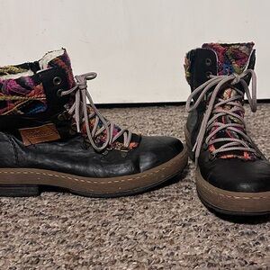 Reiker boots